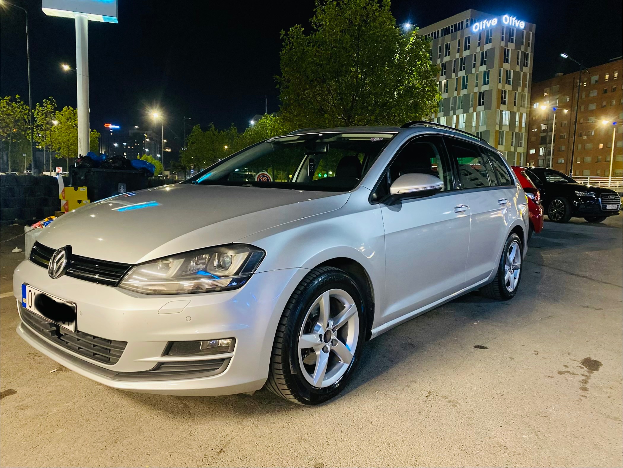 Volkswagen Golf 1.6 TDI – Foto 1