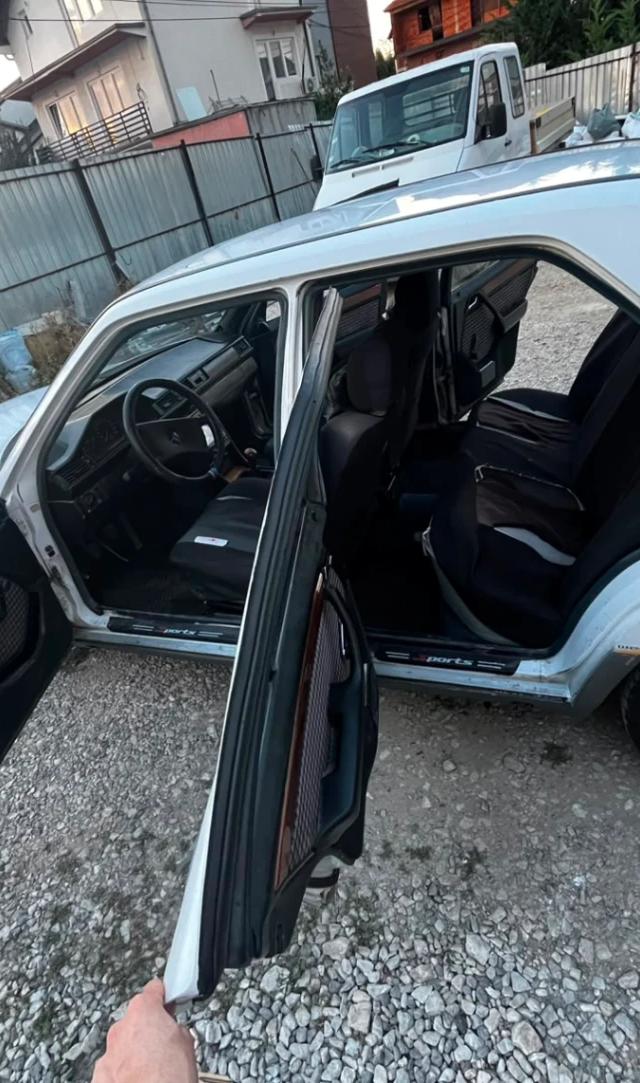 Mercedes-Benz C-Klasa w124 200d